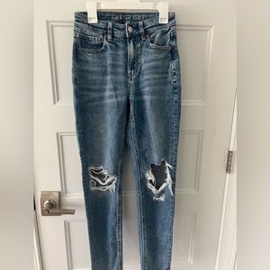 American Eagle ripped mom jeans, size 000.